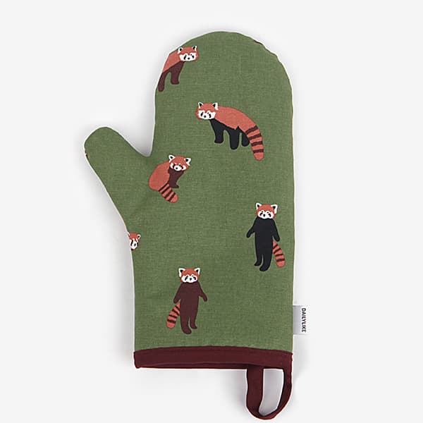 Oven gloves02 Lesser panda